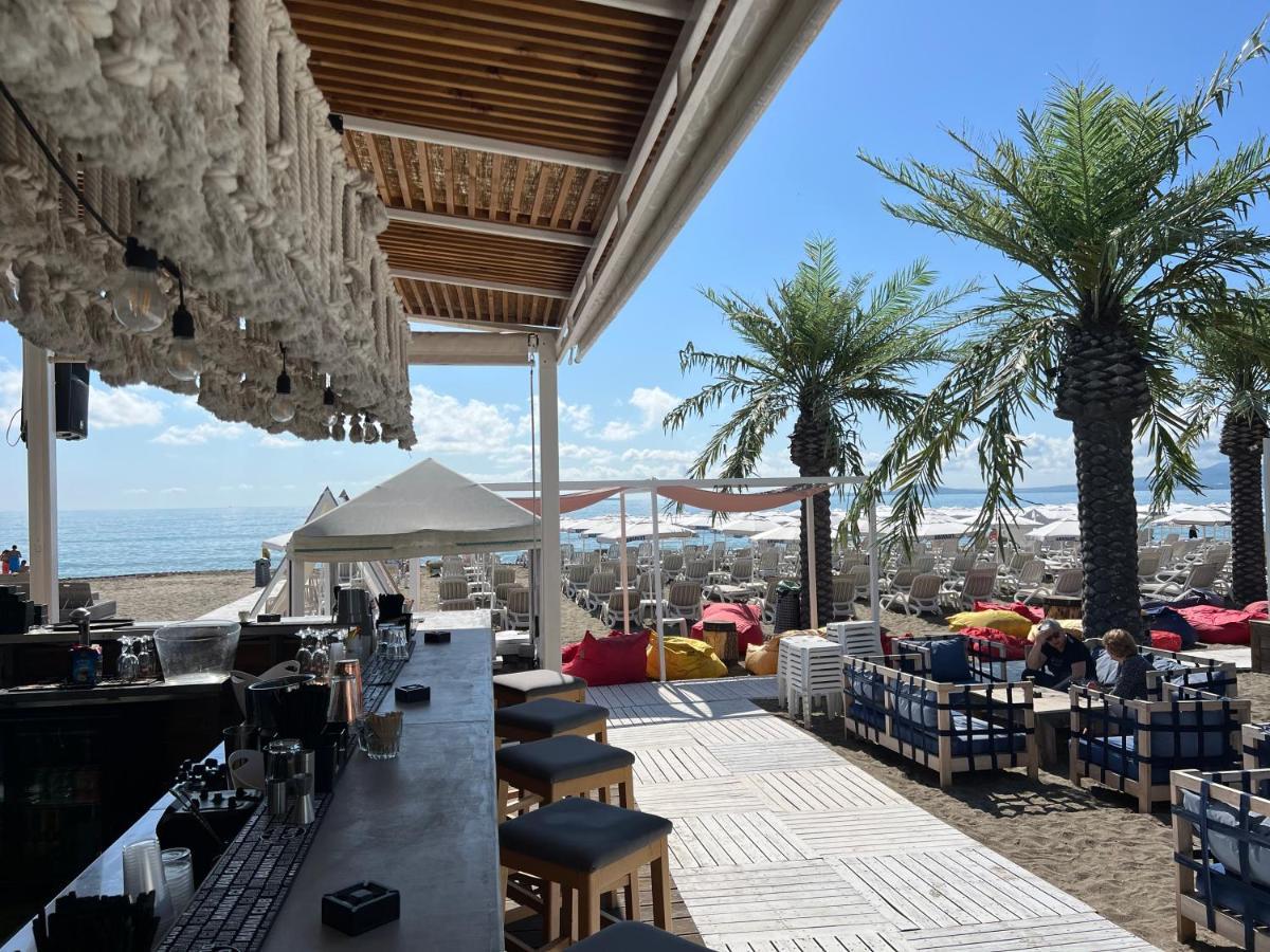 Елегантен Двустаен Апартамент Four Seasons Burgas Exterior photo